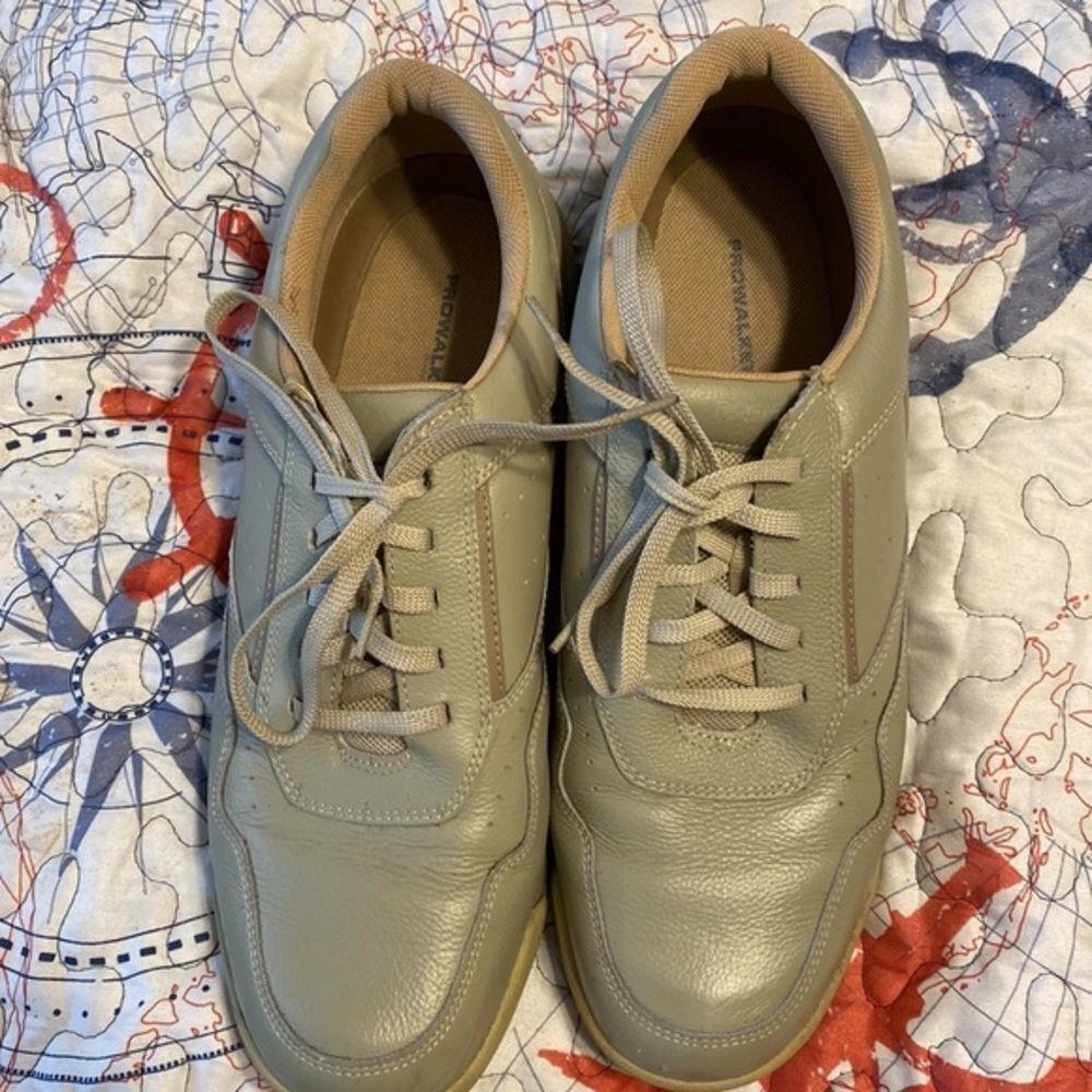 ROCKPORT leather upper walking shoes